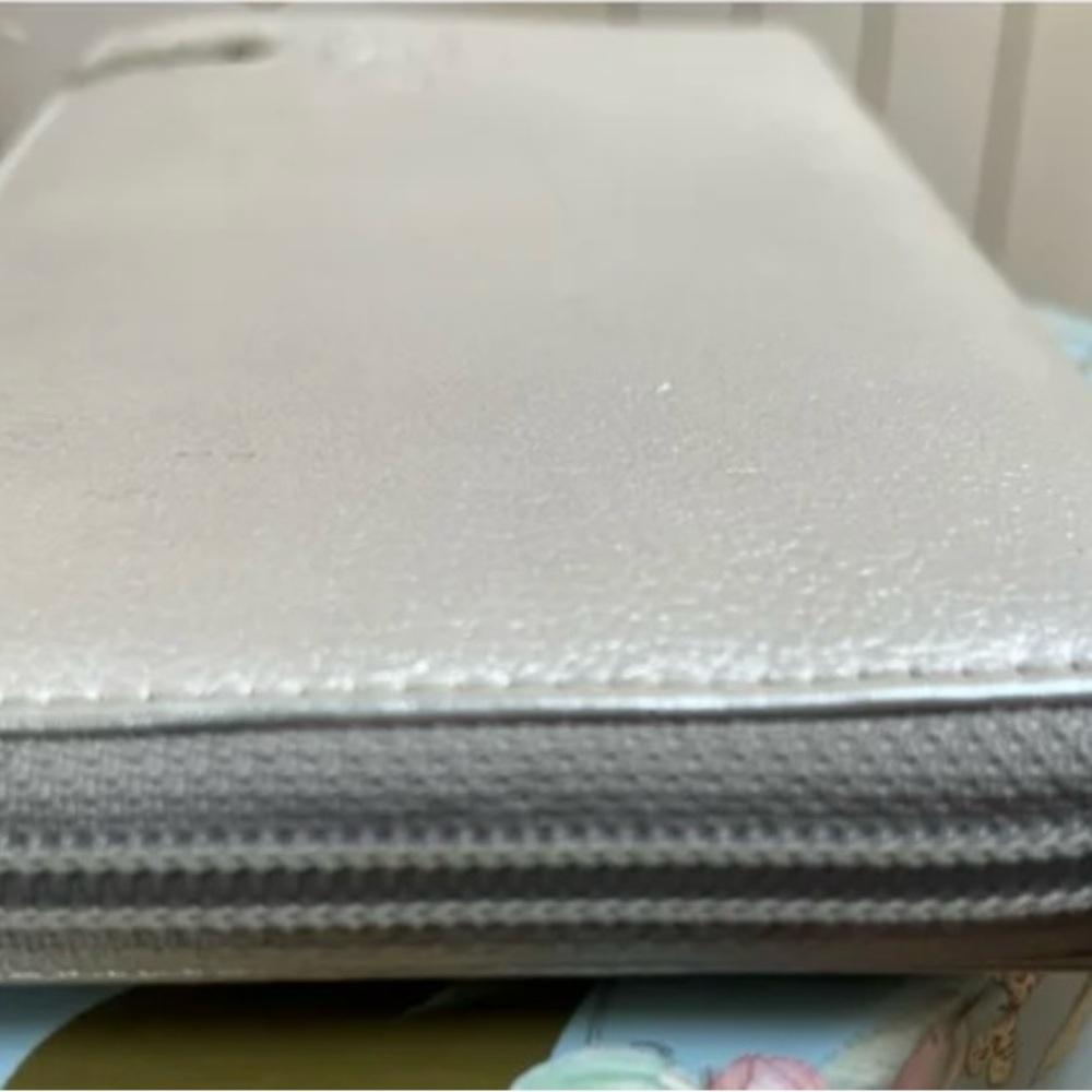 Chanel Silver Women's Wallet - Picture 8 of 8